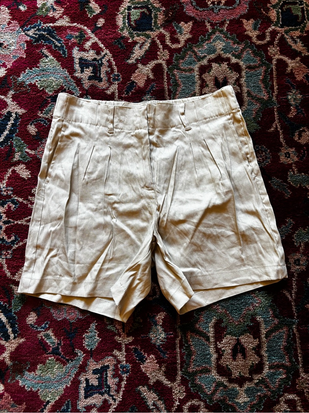 Light Beige High-Waist Pleated Linen Shorts